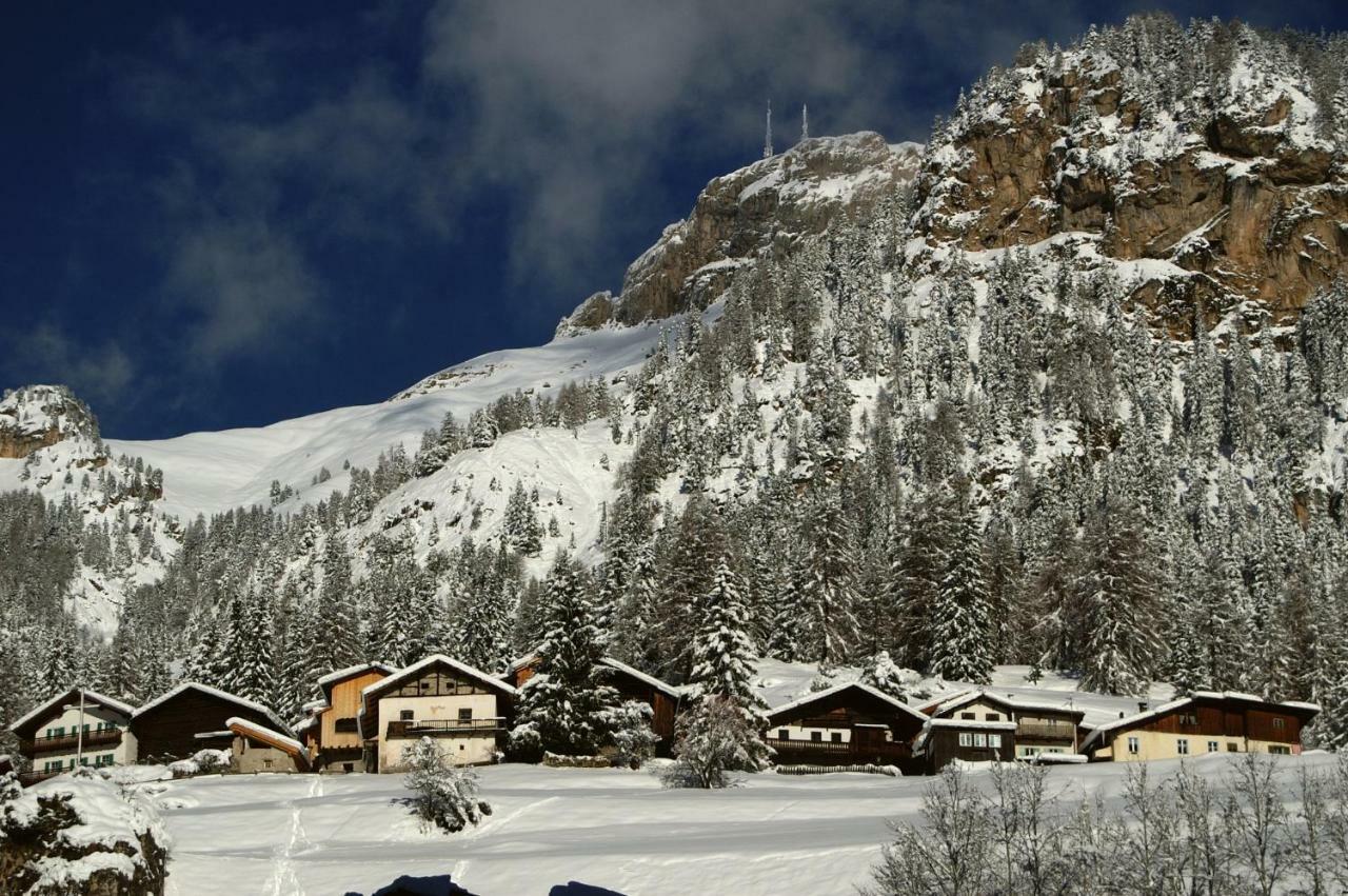 Ferienwohnung El Tobia Campitello di Fassa Exterior foto